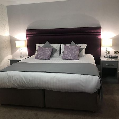 Hazlewood Castle & Spa Tadcaster Esterno foto