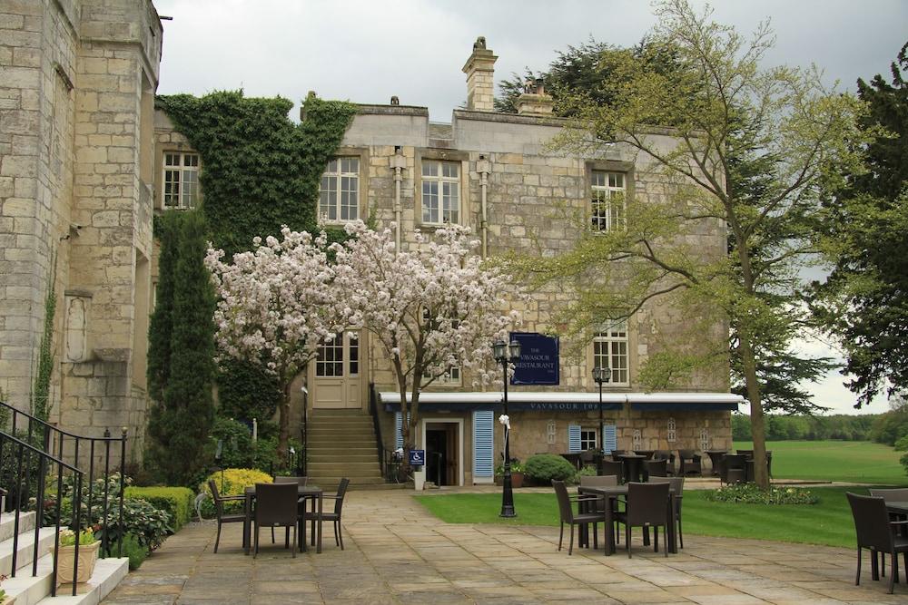 Hazlewood Castle & Spa Tadcaster Esterno foto